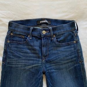 Straight Leg Short Mid-Rise Blue Jeans
